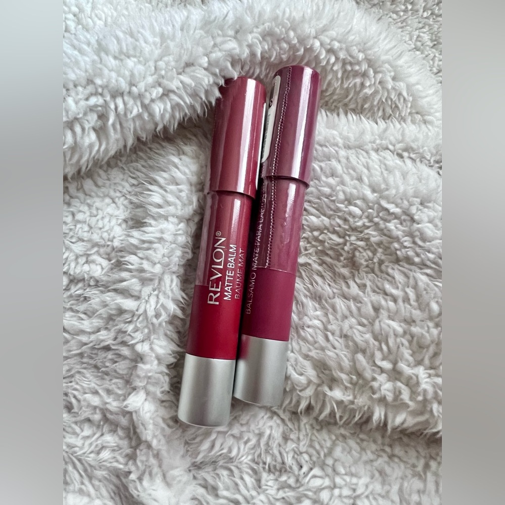 Set of 2 Revlon Matte Balm 250 standout & 225 sultry New